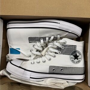 Converse hi top white black sail blue size 6.5 men’s / 8.5 women’s